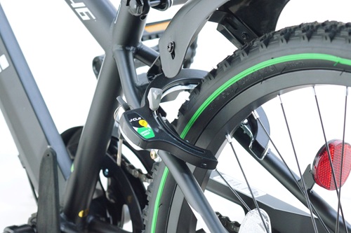 ●シリンダータイプのリング錠盗難防止に優れています。