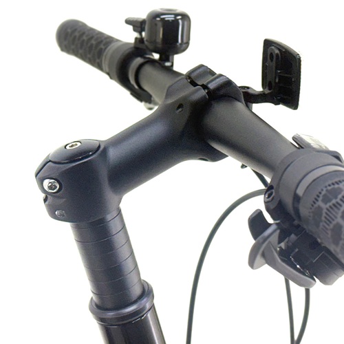 ●アルミ製A-HEADステム＆アルミ製ハンドル本格的なパーツを使用しています。