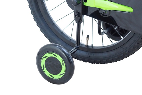 ●カラーアルミリムブラックカラーの車輪がカッコいい。●補助輪練習時、後輪のハブ軸を外さなくても補助輪の取り外しが可能。