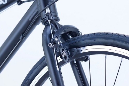 ●アルミWピボットキャリパーブレーキ軽くて制動力の高いブレーキです。