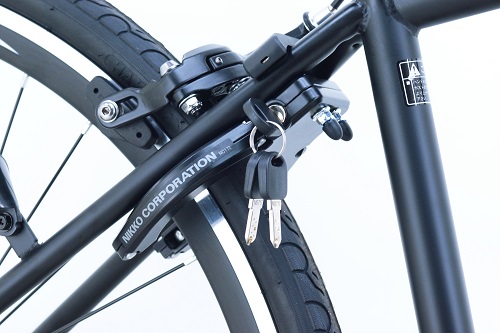 ●NIKKO NC-172　ダイキャストロックスポーツバイク用に開発された盗難防止に優れた錠を採用しています。