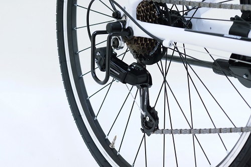 ●SHIMANO TOURNEY 7スピード変速メカ坂道はもちろん長距離走行も楽に走れます。
