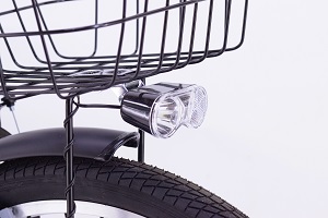 ●カゴ下LEDオートライト暗くなったら自動点灯。小さくても明るいLED。