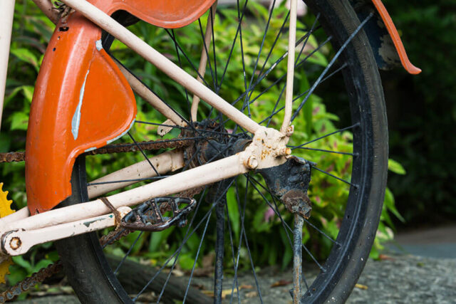 自転車の塗装が剥がれるとどうなる？リスクや有効な補修方法・予防対策とは