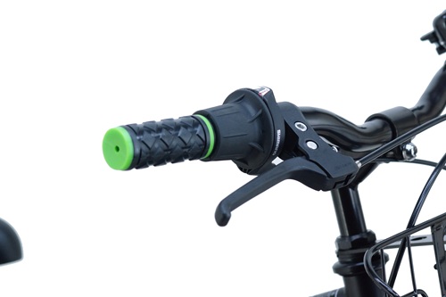 ●SHIMANO製グリップ変速レバー手を離さす簡単に変速がおこなえます。●アジャスター付きブレーキレバーお子様の手の大きさに合わせてブレーキレバー幅を調整できます。●ツートングリップカワサキグリーンがポイントのグリップです。