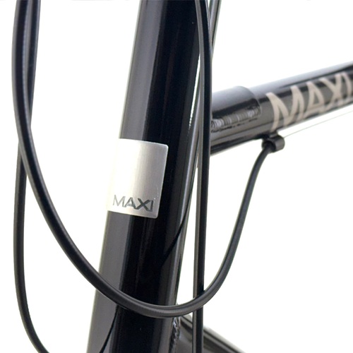 ●アルミ製ヘッドエンブレム高級感のあるヘッドエンブレムが付いています。